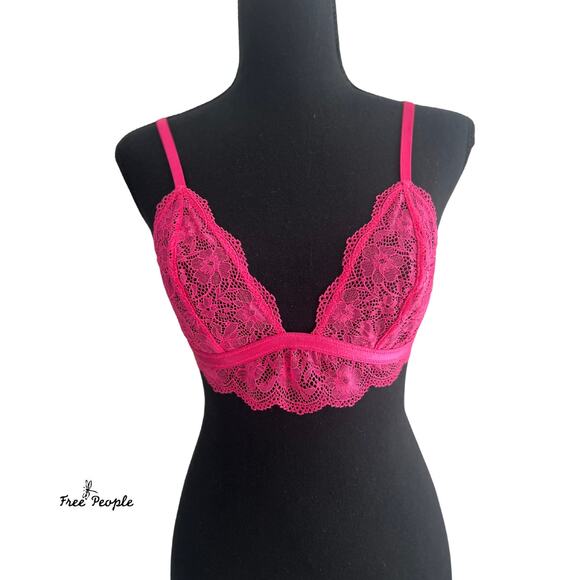 NWOT INTIMATELY FREE PEOPLE Bright Pink Scalloped  Lace Triangle Bralette - xs - Picture 1 of 10